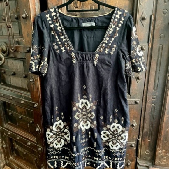 Dark fiesta - Picture 1 of 4